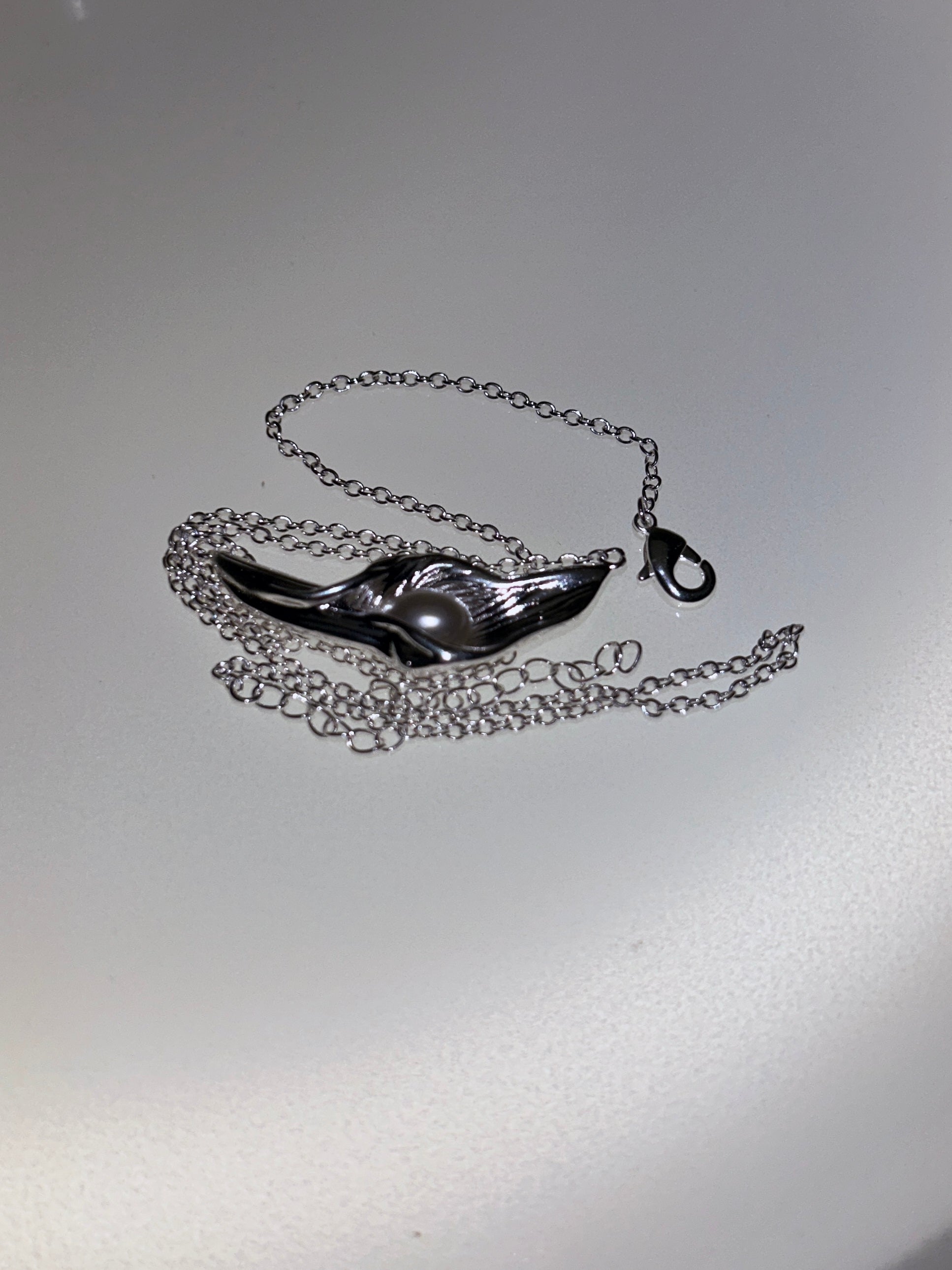 Calla Liquid Line Necklace