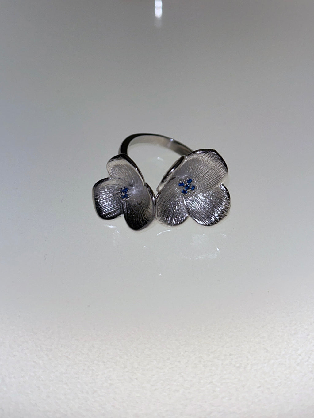 Hydrangea Soft Power Adjustable Ring