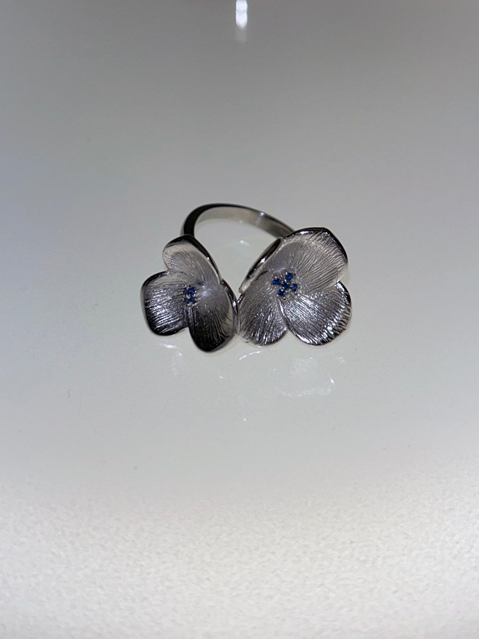 Hydrangea Soft Power Adjustable Ring
