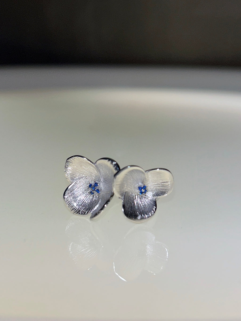 Hydrangea Soft Power Adjustable Ring