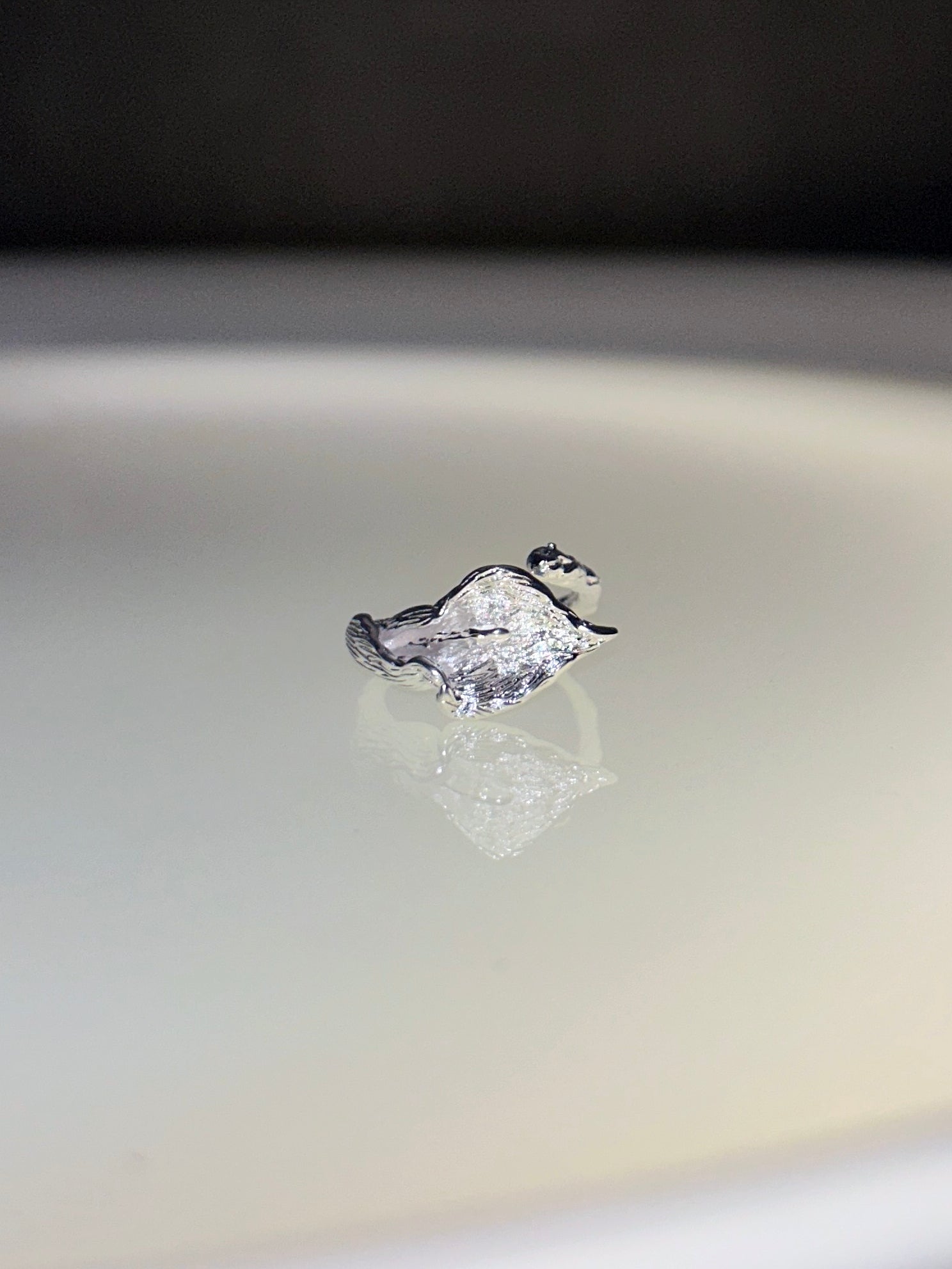 Calla Sculpted Control Adjustable Ring