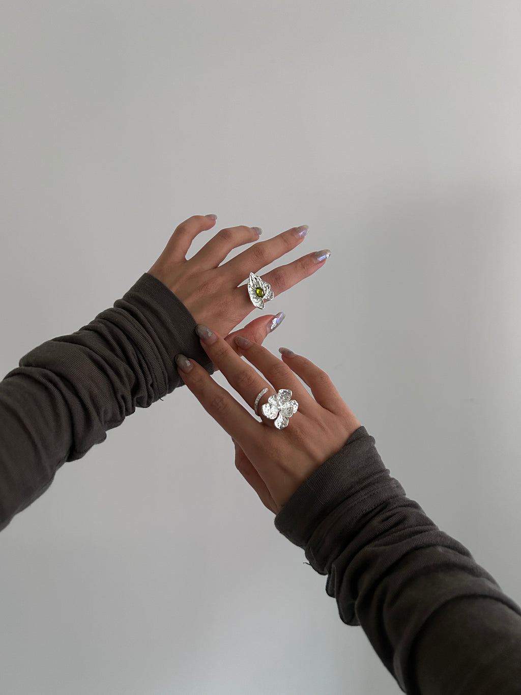 Taro Leaf Cool Outsider Statement Ring