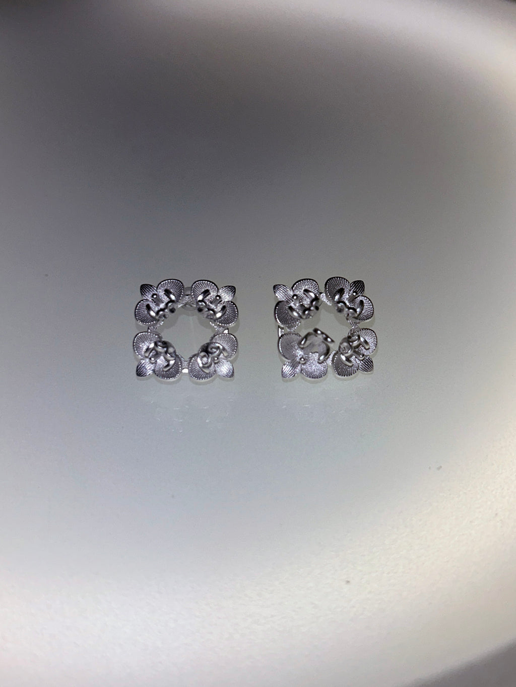 Orchid Absolute Presence Earrings