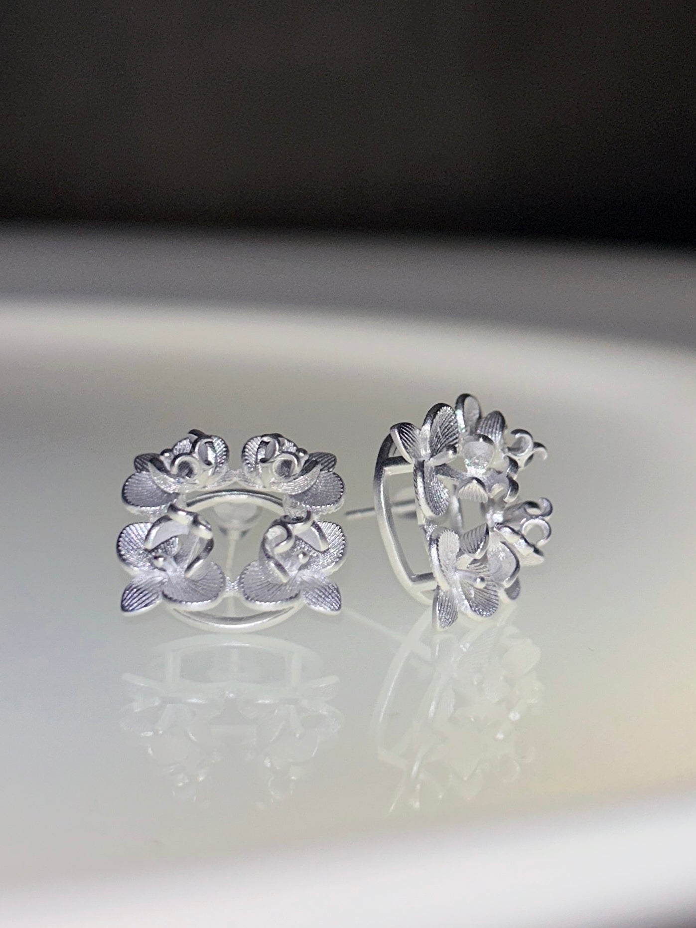 Orchid Absolute Presence Earrings