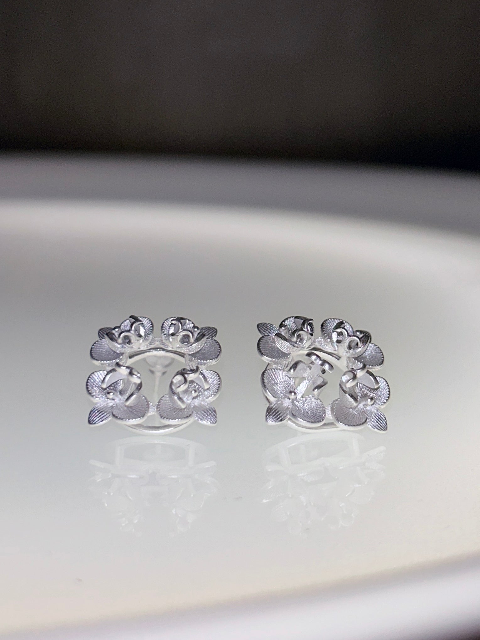 Orchid Absolute Presence Earrings