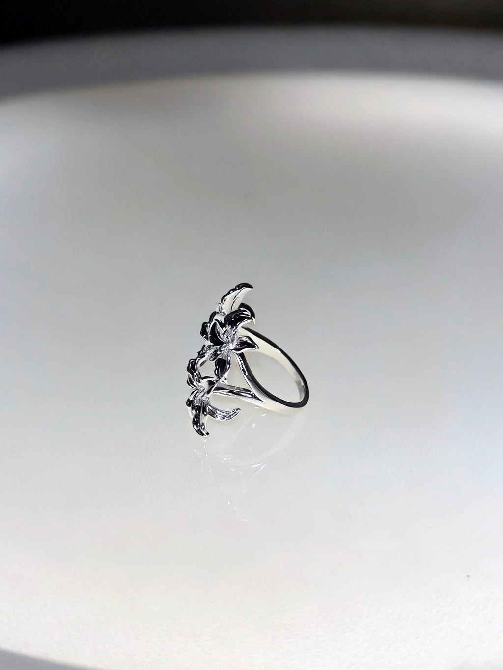 Quad-Lily Structural Symbiosis Adjustable Ring